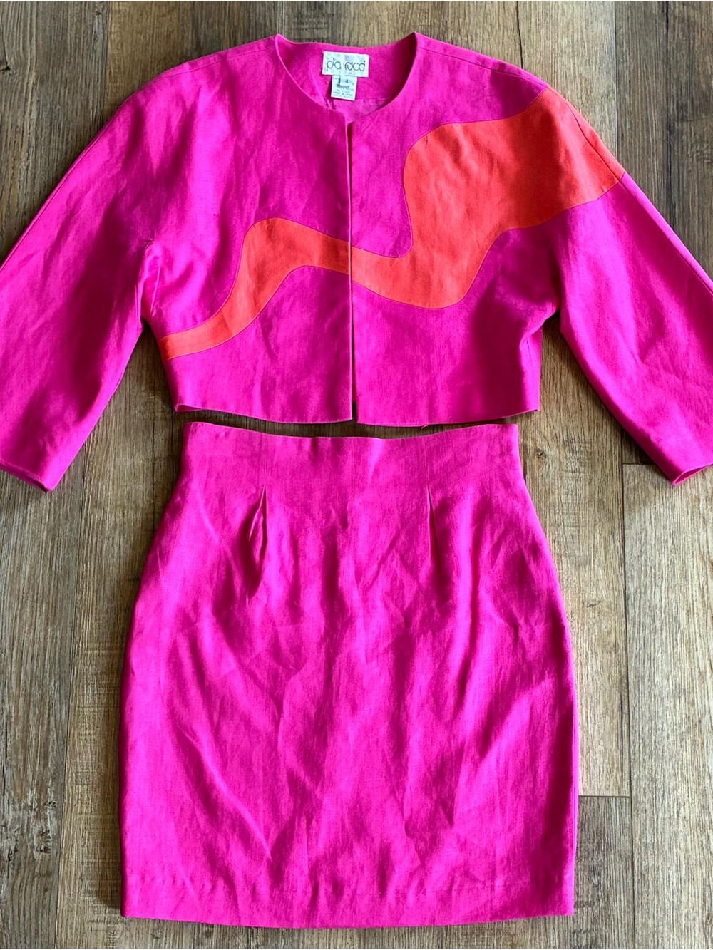 Vibrant Pink Two-Piece Mini Dress Set with Orange Wave Detail
